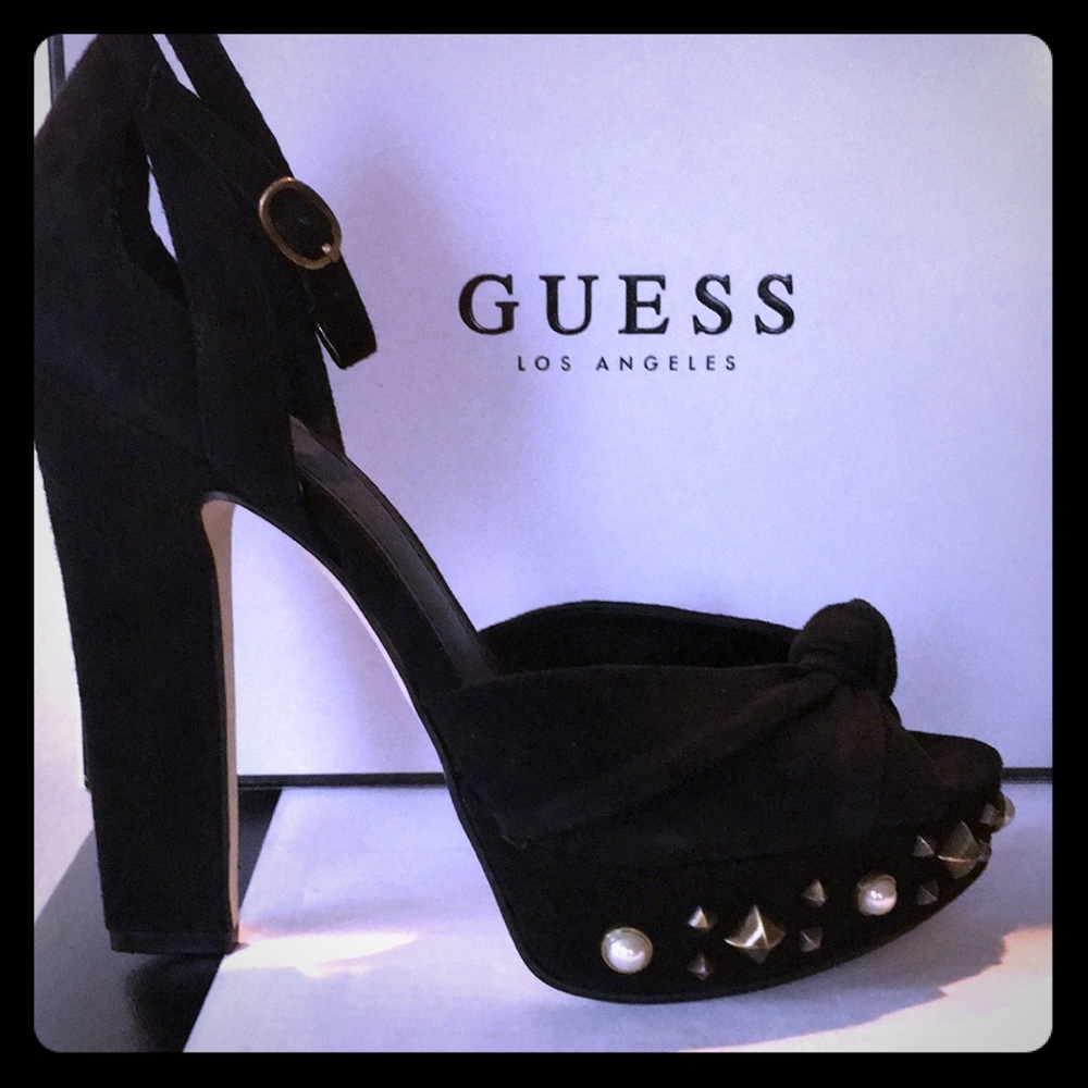Black suede ankle strap GUESS heels